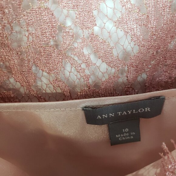 Ann Taylor Scalloped Lace Cap Sleeve Occasion Top Dusty Pink & Gold Size 10 - Picture 5 of 8